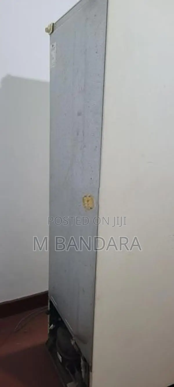 LG Fridge ( ෆ්‍රිජ් )