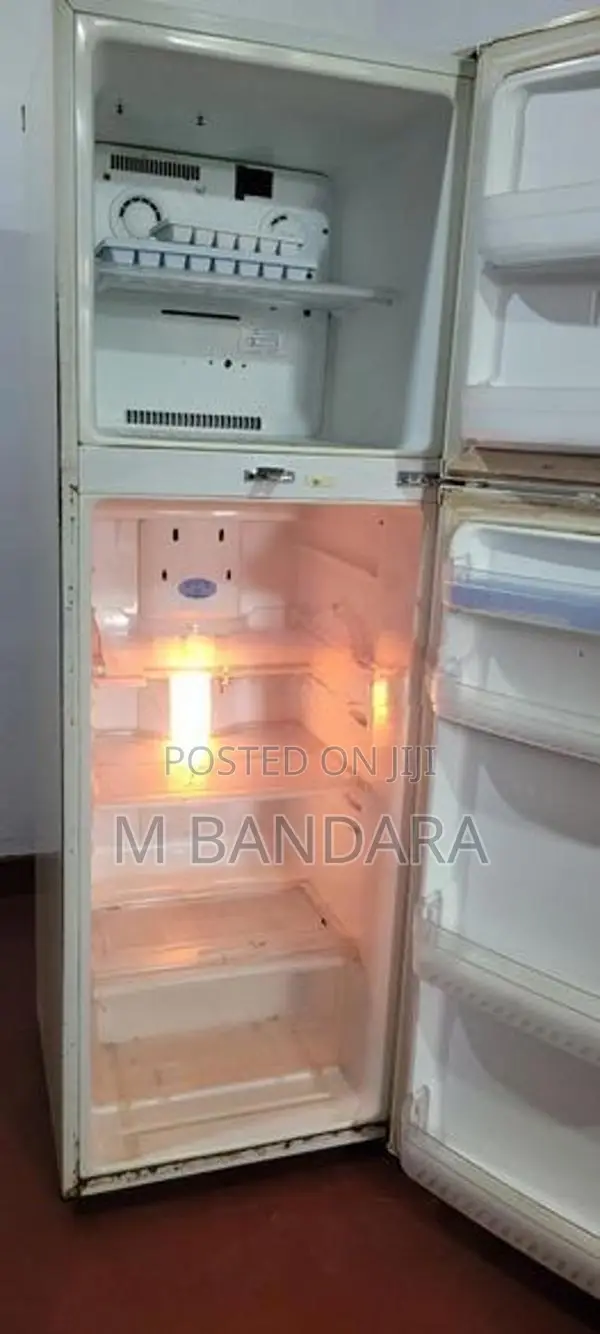 LG Fridge ( ෆ්‍රිජ් )
