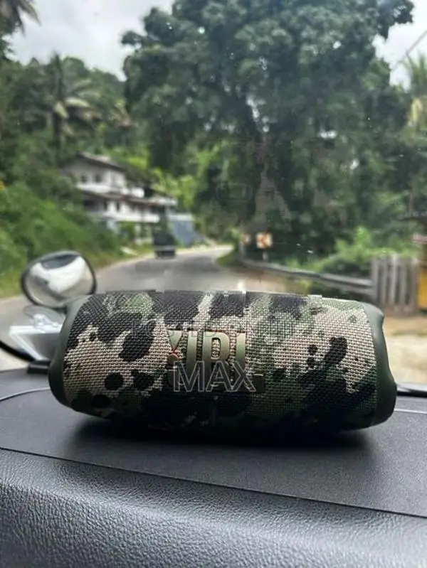 JBL Charge 5