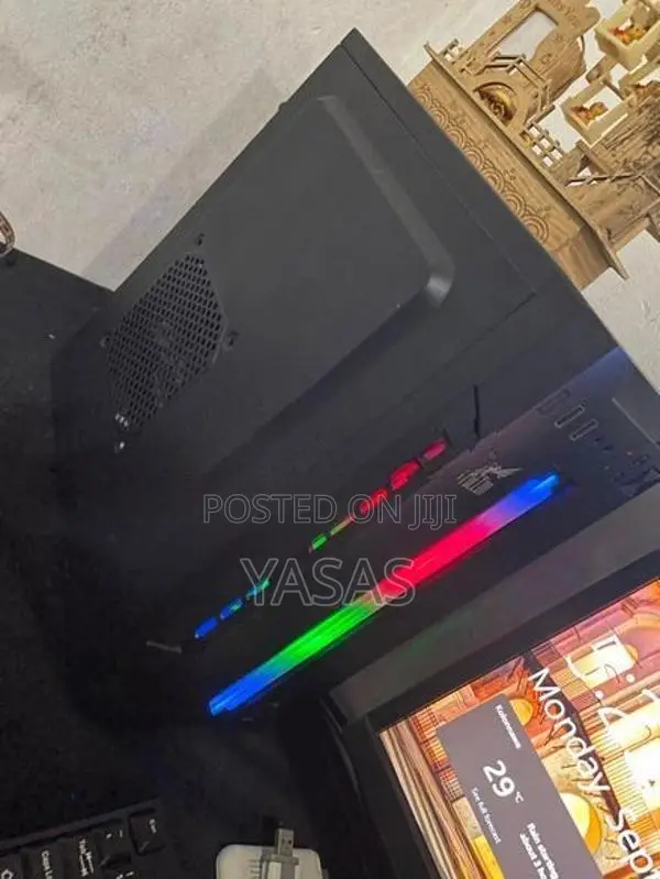ASUS Full Set Desktop PC