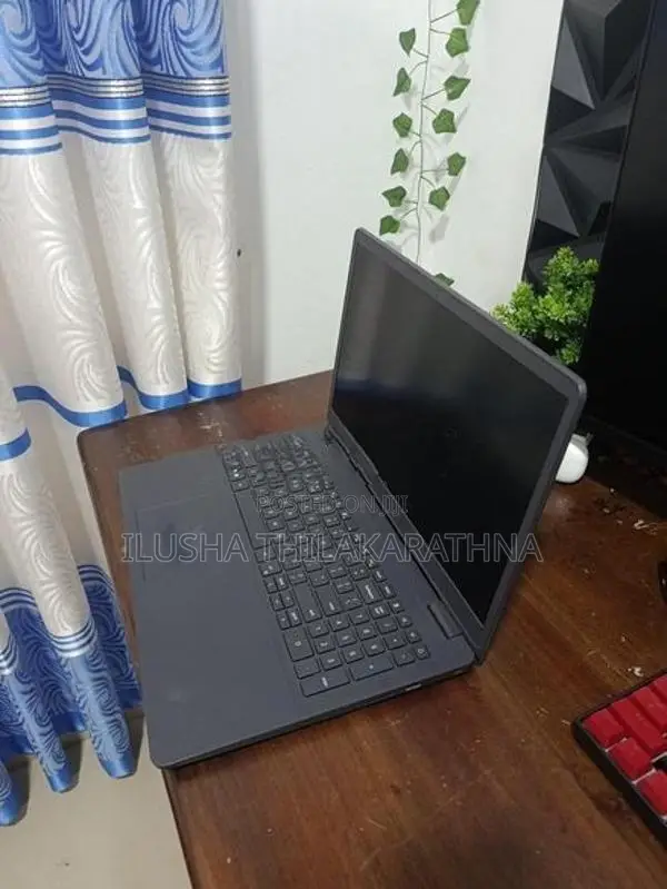 Dell Intel i3 – 11th Gen RAM 12GB Laptop