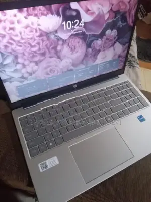 HP Laptop i5 8GB