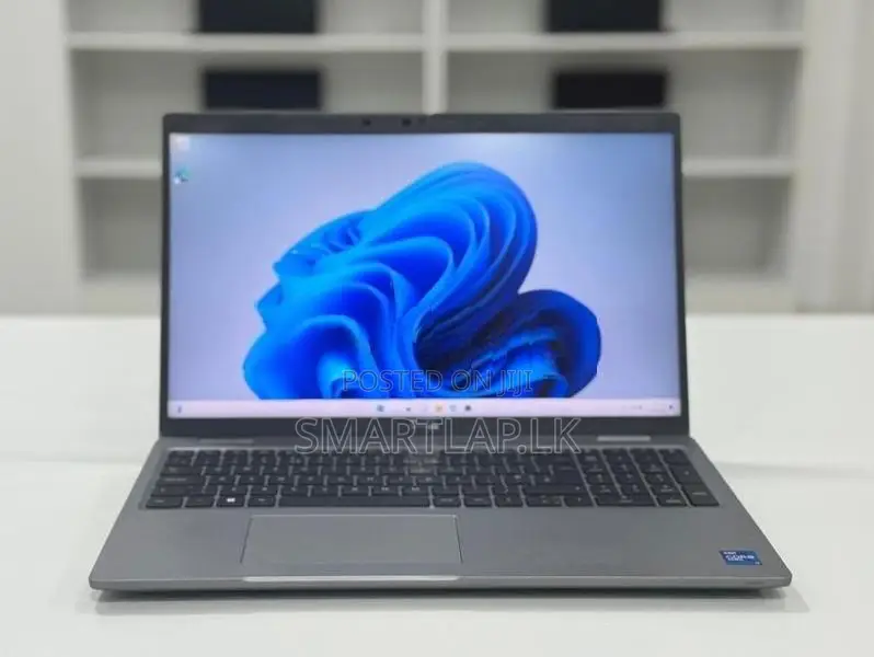 Dell Latitude 5520 Core i7 11th Gen l 16GB Ram 512GB Ssd Backlit