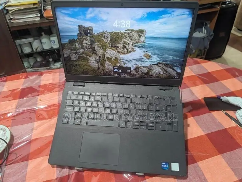 Dell Inspiron 3501 (Core i7 11th Gen, 16GB RAM, 1TB, Touchscreen)