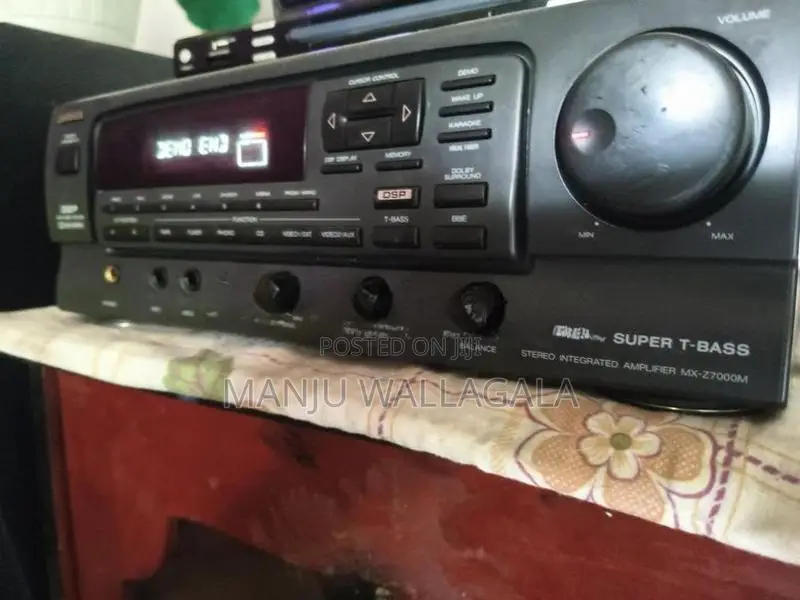 Aiwa z7000m Amplifier