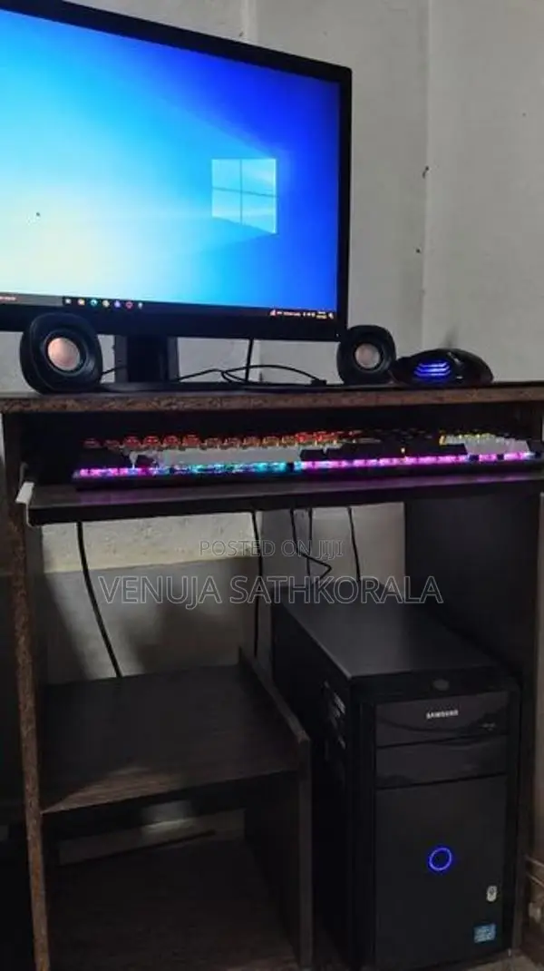 Samsung Core i3 Full Set PC 22" Monitor 8GB RAM 1TB HDD