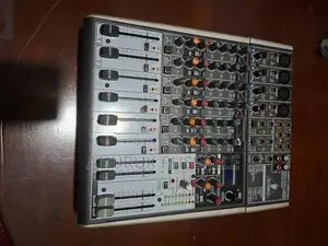 Behringer Audio Mixer