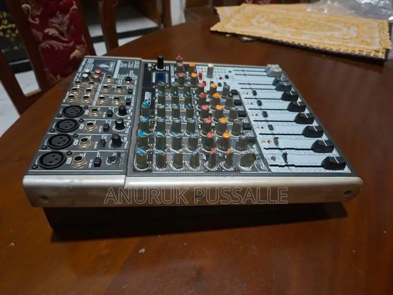 Behringer Audio Mixer