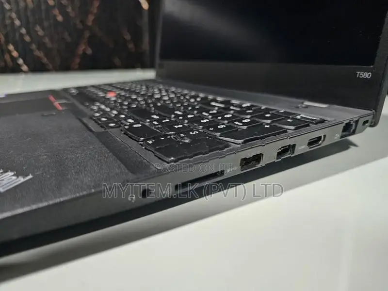 Lenovo ThinkPad T580 CORE I5 8TH GEN 8GB DDR4 RAM 256GB NVME 15.6" use
