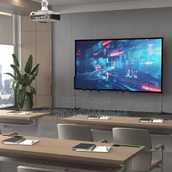 Portable Multimedia Screen