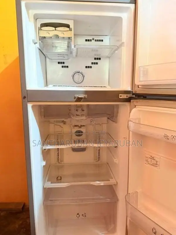 Whirlpool Refrigerator 220L