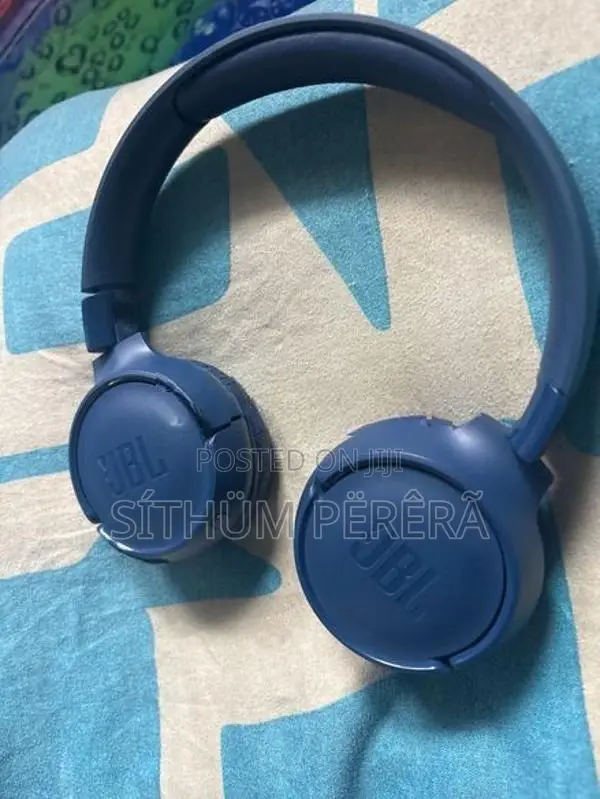 JBL 520BT Headphones