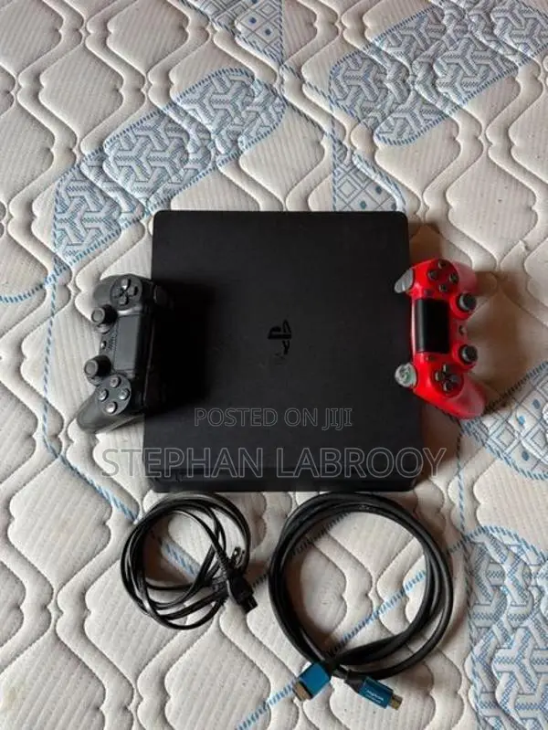Sony Play Station 4 Slim 1TB