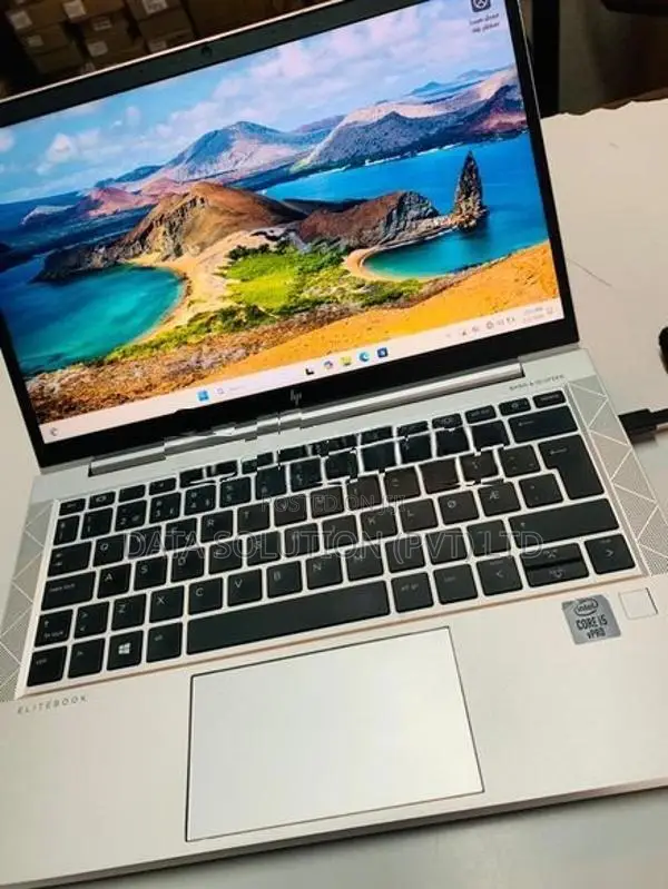 HP EliteBook 830 G7RAM:12 GB DDR 4 SSD 256GB