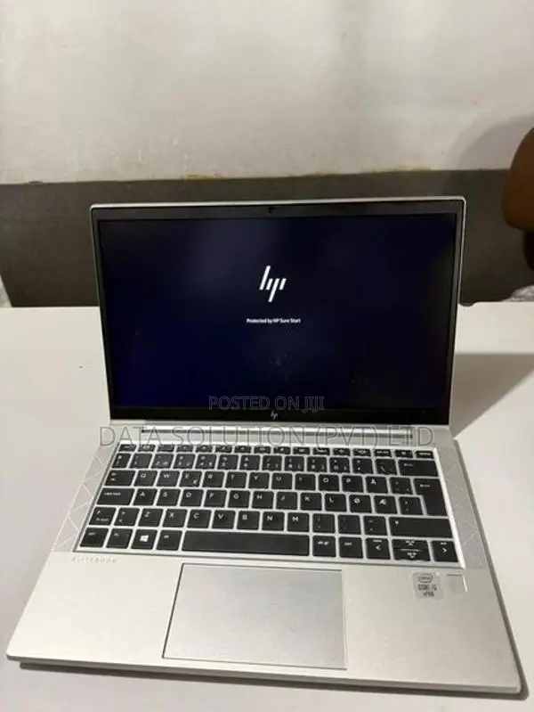 HP EliteBook 830 G7RAM:12 GB DDR 4 SSD 256GB