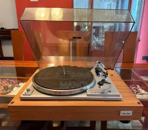 Aurex Turntable