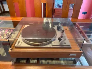 Aurex Turntable