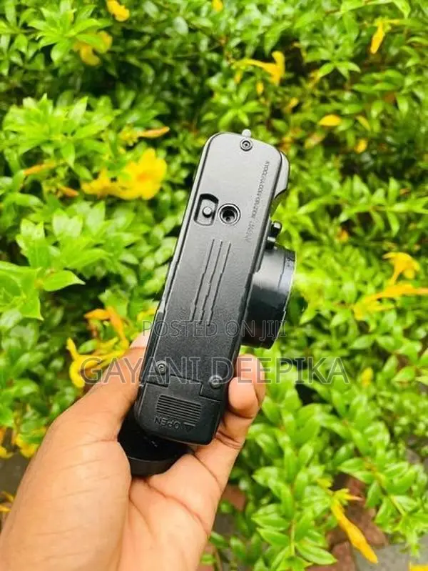 Yashica Mf2