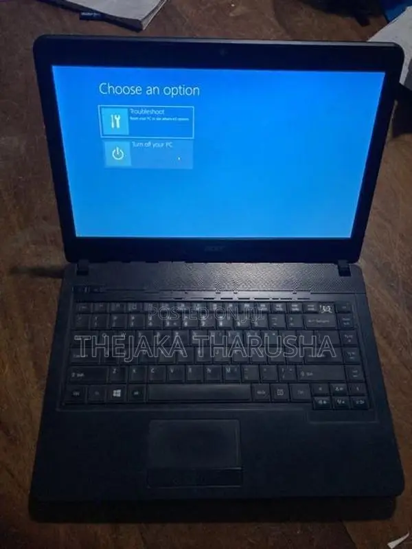 Acer TravelMate P243-M Core i5 | 4GB RAM 512GB Windows 10