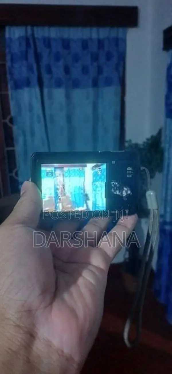 Sony Cyber-Shot Dsc-W520 Digital Camera