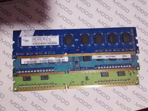 DDR 3 2GB RAM Stick