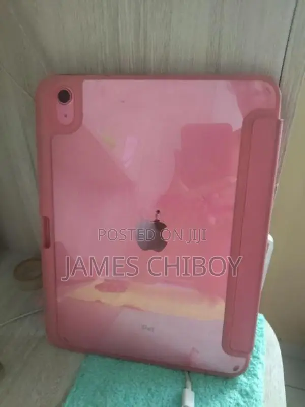 apple_ipad I Pad . Hardly Used Office Work