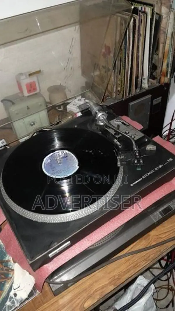 Pioneer Record player
