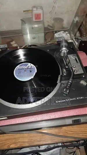 Pioneer Record player
