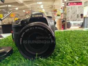 Canon Eos 7D DSLR Camera