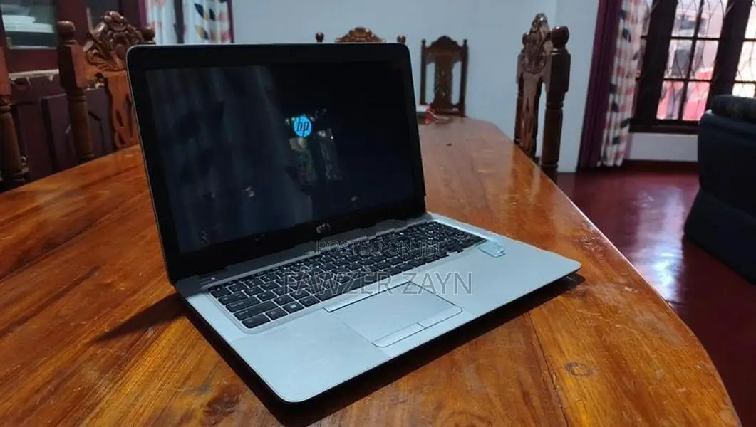 HP EliteBook 850 G3 CPU: i7-6th Gen RAM: 8GB DDR4