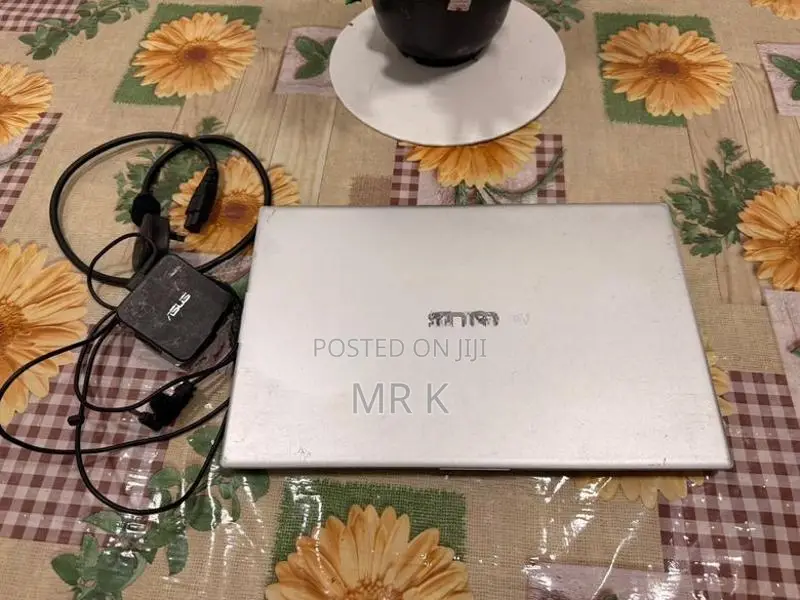 ASUS Vivo Book 15