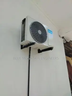 Non Inverter 12000 Btu Air Conditioner Manja