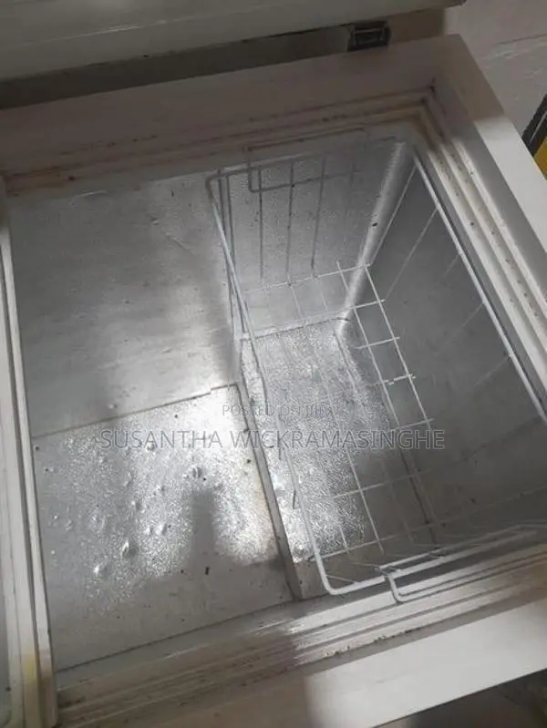 Chest Freezer - 240 Liter
