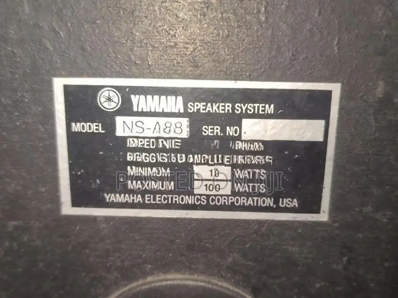 Yamaha 12 inch Speakers