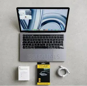Apple Macbook M2 Pro