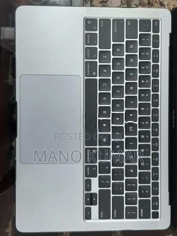 MacBook Air M1 (2020) 13-inch(2560×1600)