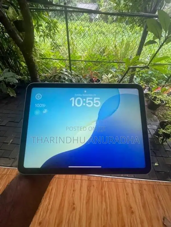 iPad 10th Gen 64 GB