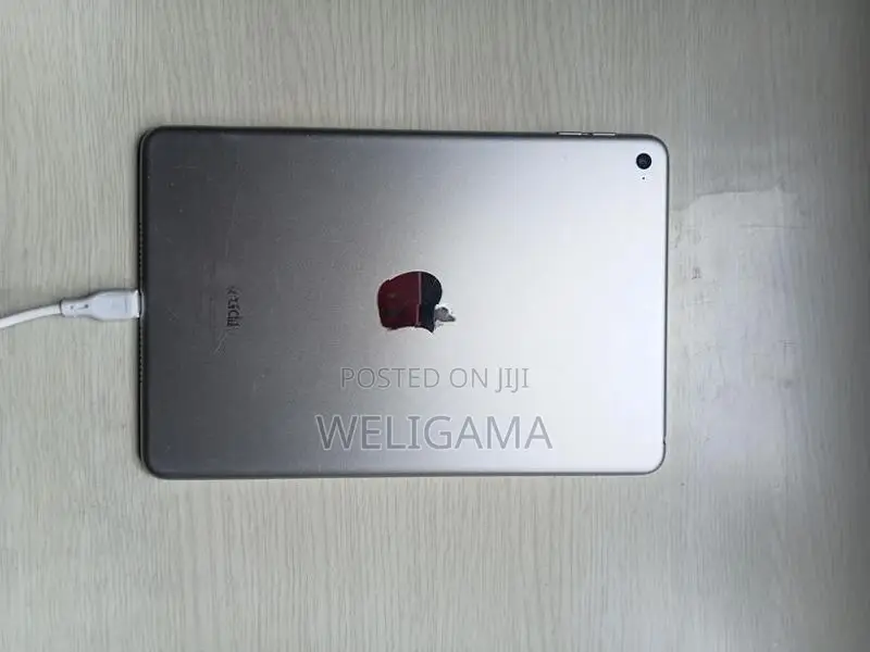 Apple iPad Mini 4