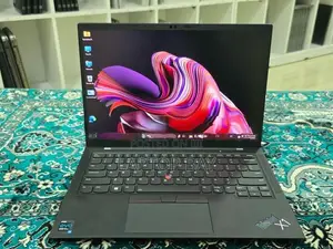 Lenovo ThinkPad X1 Carbon G9 - i7 11th Gen