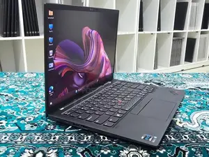 Lenovo ThinkPad X1 Carbon G9 - i7 11th Gen