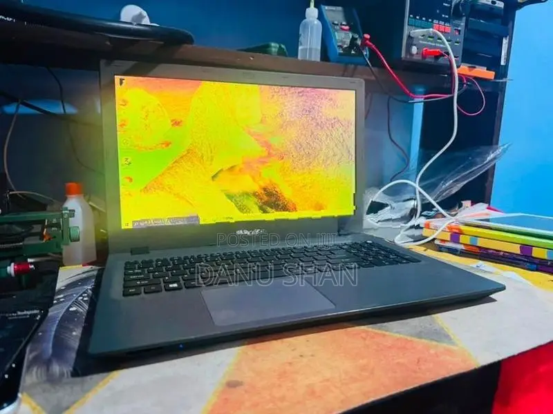 Acer Aspire E5-574 i3-6th Gen