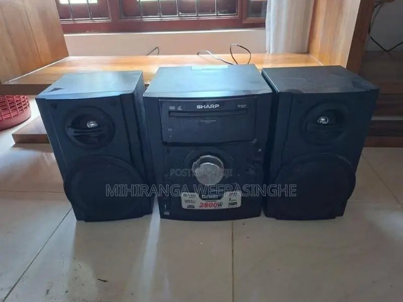 Sharp Speaker Set