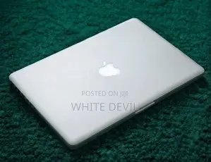 Apple MacBook Pro 13-Inch - Core i5 2.3 GHz 8GB RAM