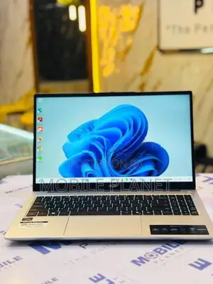 ACER ASPIRE AMD RYZEN 7 5700U 8GB RAM 512GB NVME RADEON GRAPHIC