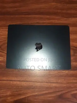 M/5 Air 13" Inch Complete Set Apple Till May 2027