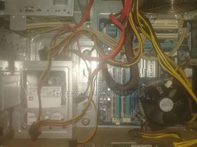 Gigabyte G41 M Combo Ram 4 G 500HDD 2