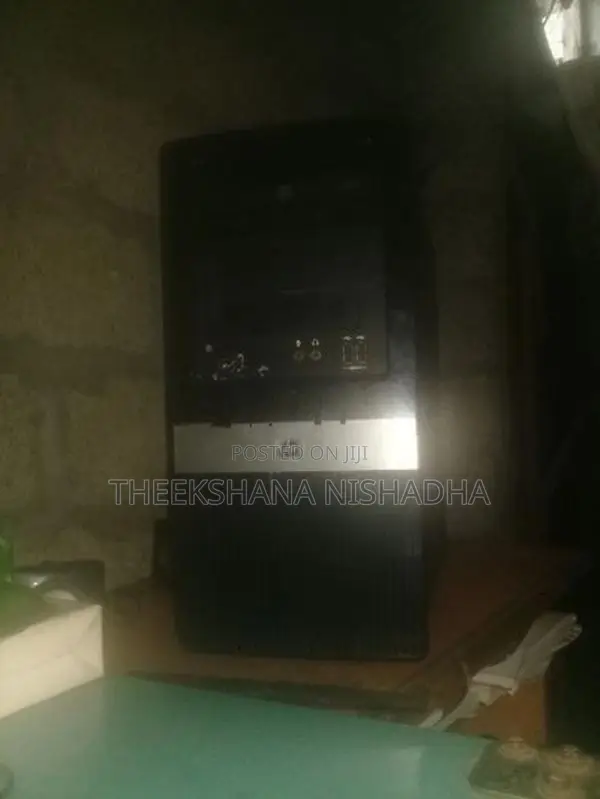Gigabyte G41 M Combo Ram 4 G 500HDD 2