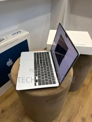 MacBook Air M4 16GB 256GB