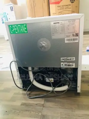 Geepas Mini Fridge