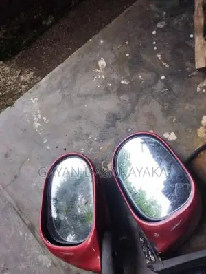 Nissan March K 12 mirrors  Glasses  are good  condition for Car